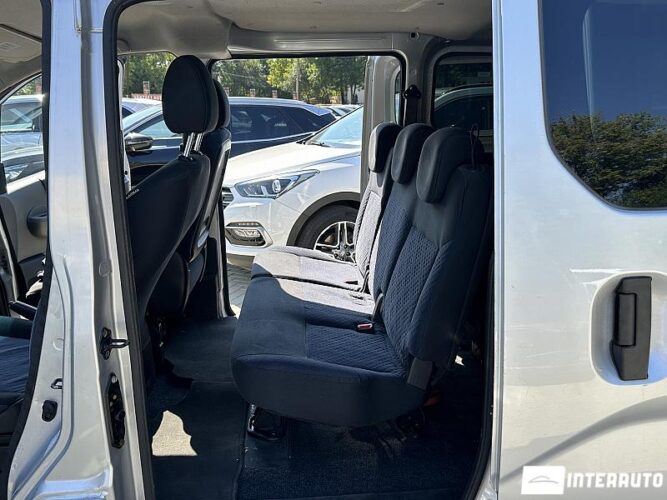 nissan NV200 2011