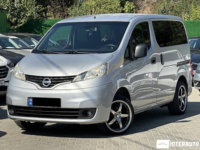 nissan NV200 2011