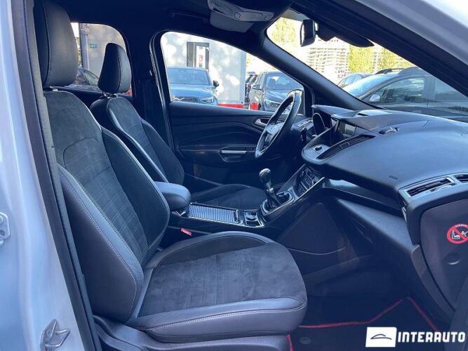 ford Kuga 2017