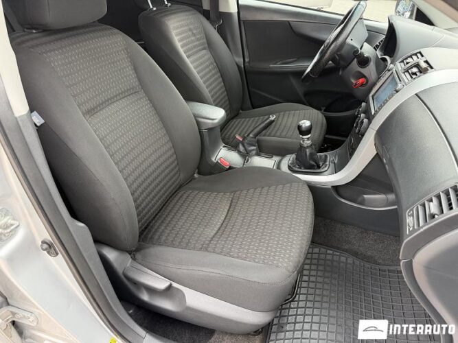 Toyota Corolla 44 toyota Corolla 2013