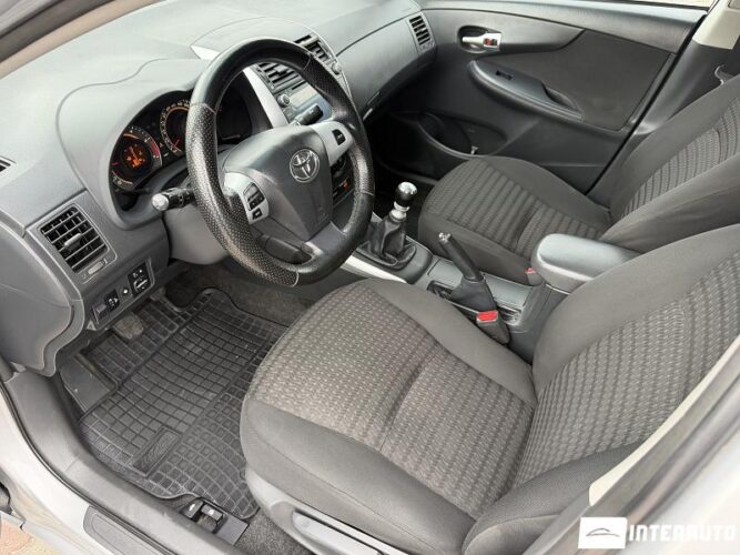 Toyota Corolla 36 toyota Corolla 2013