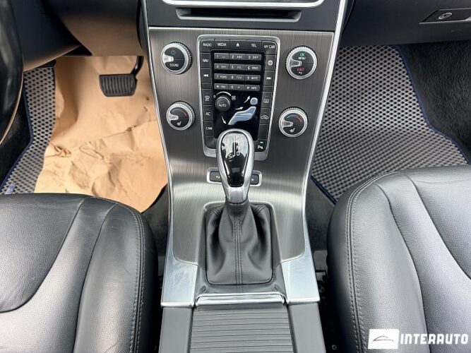 Volvo V 60 45 volvo V 60 2015