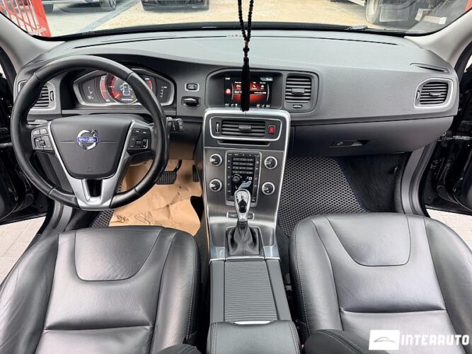 Volvo V 60 41 volvo V 60 2015