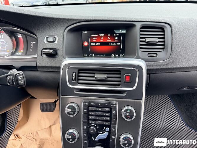 Volvo V 60 44 volvo V 60 2015