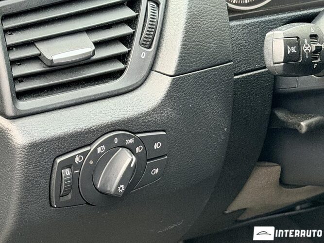 BMW X1 1.8D 38 bmw X1 1.8D 2011