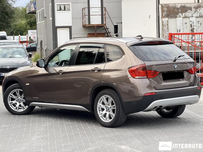 BMW X1 1.8D 30 bmw X1 1.8D 2011