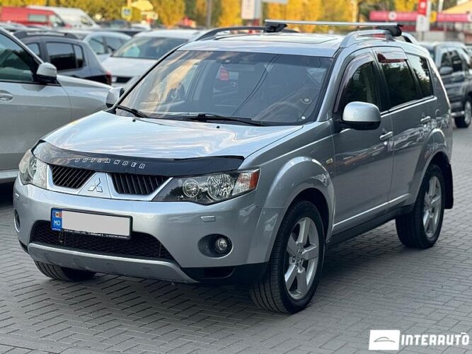 Mitsubishi Outlander 2008 doar la InterAuto