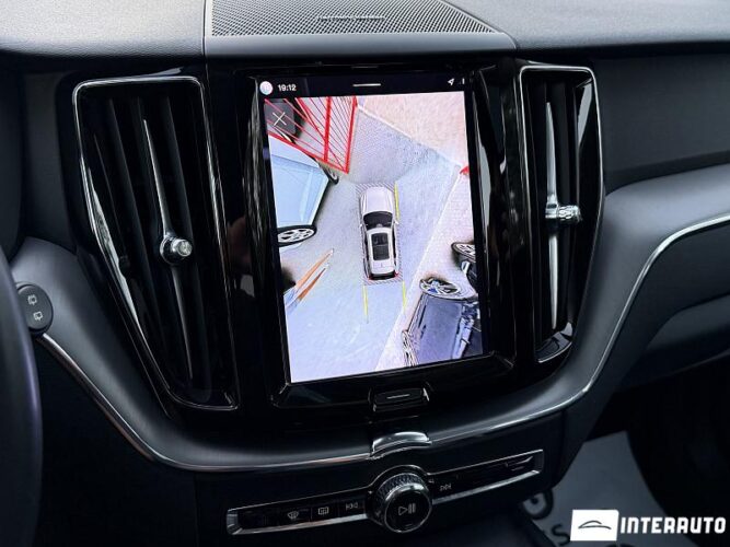 volvo XC 60 2022
