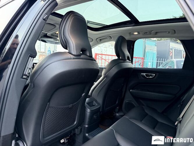 volvo XC 60 2022