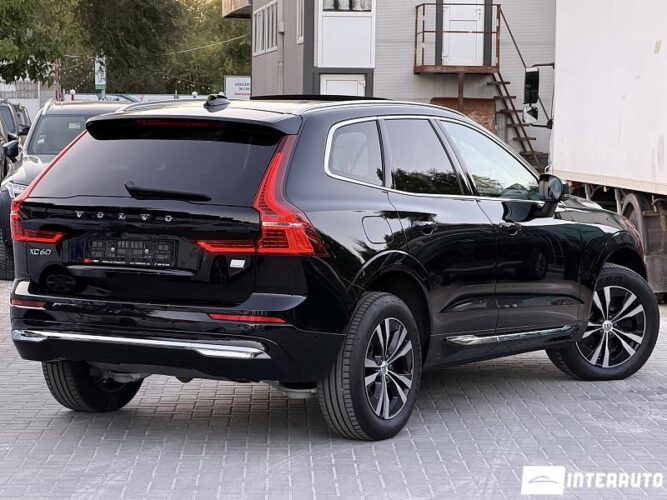volvo XC 60 2022