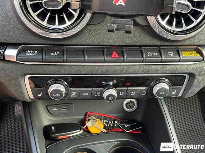 Audi A3 E-tron 49 audi A3 E-tron 2016