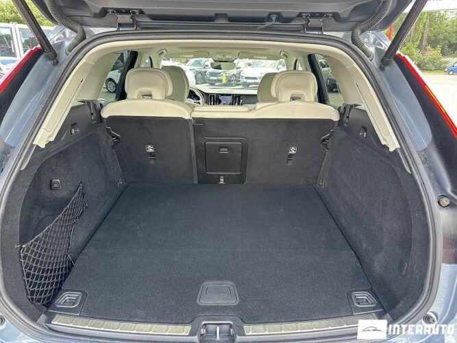 volvo XC 60 2023
