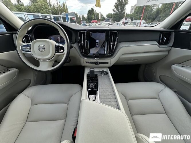 volvo XC 60 2023
