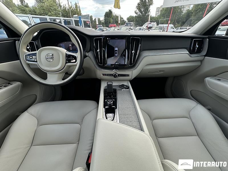 volvo XC 60 2023