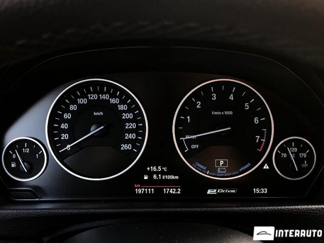 BMW 330E 44 bmw 330E 2016