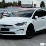 Tesla Model X 2022