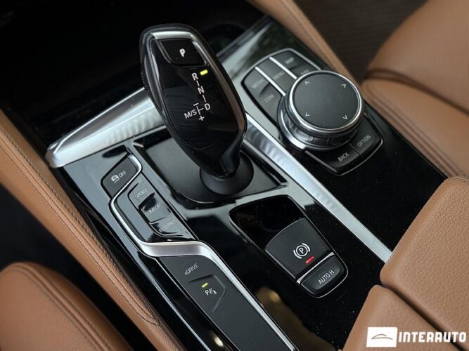 BMW 530e 56 bmw 530e 2017