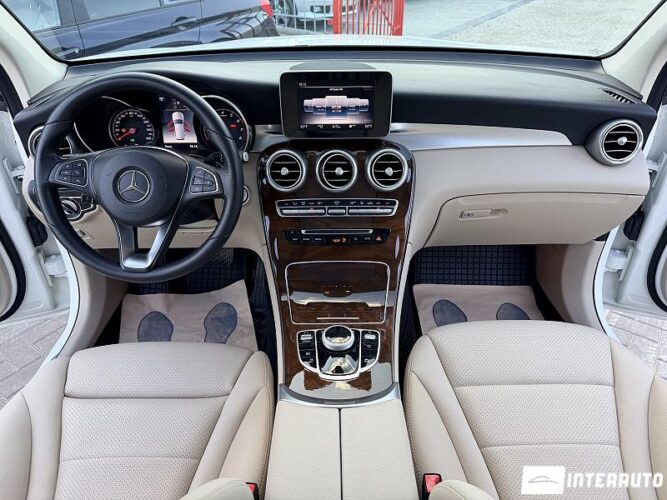 Mercedes GLC 350e 41 mercedes GLC 350e 2018