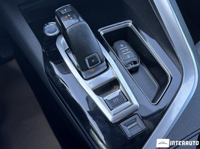 peugeot 5008 2018
