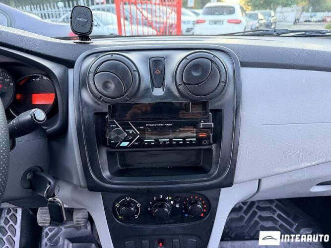 Dacia Logan 37 dacia Logan 2013