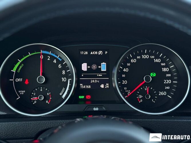 Volkswagen Golf GTE 36 volkswagen Golf GTE 2015