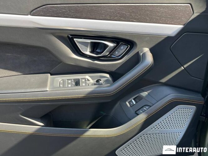 lamborghini Urus 2019