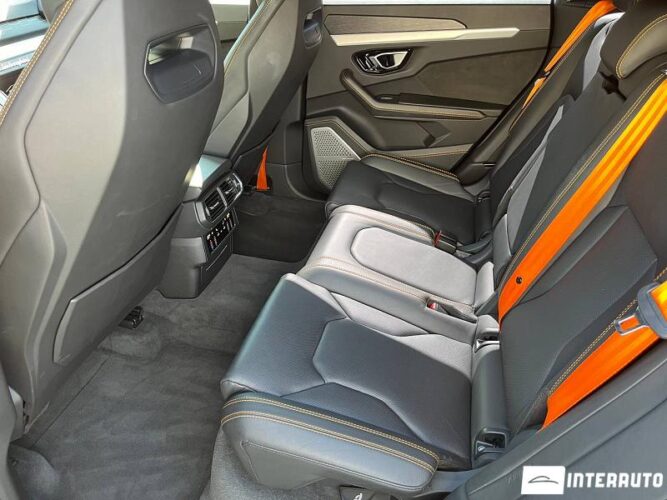 lamborghini Urus 2019