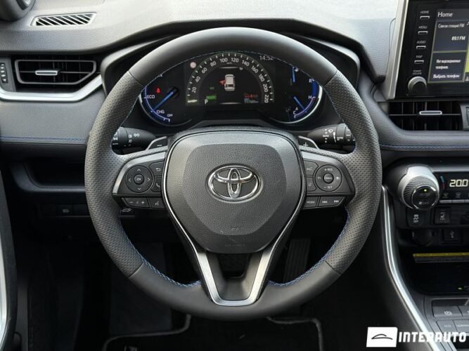 Toyota Rav-4 44 toyota Rav-4 2020
