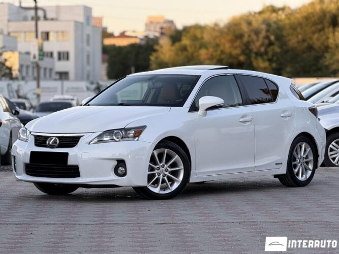 Lexus CT 200h 2013 doar la InterAuto