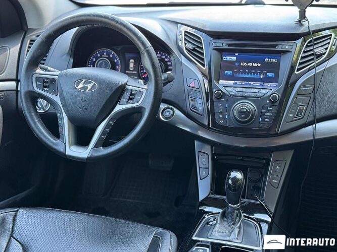 Hyundai i40 37 hyundai i40 2011