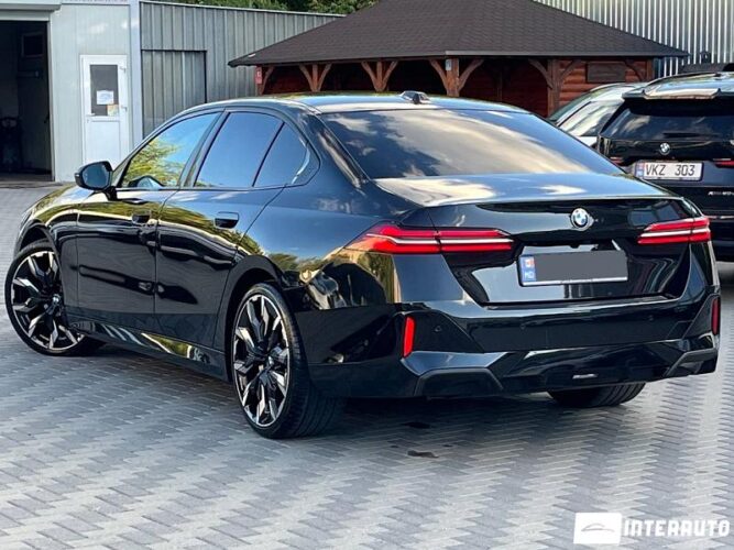 BMW 520 37 bmw 520 2025