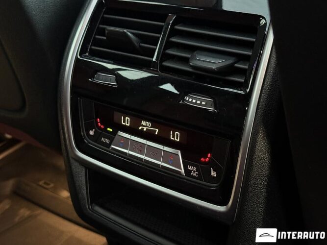 BMW X6 4.0i 58 bmw X6 4.0i 2020
