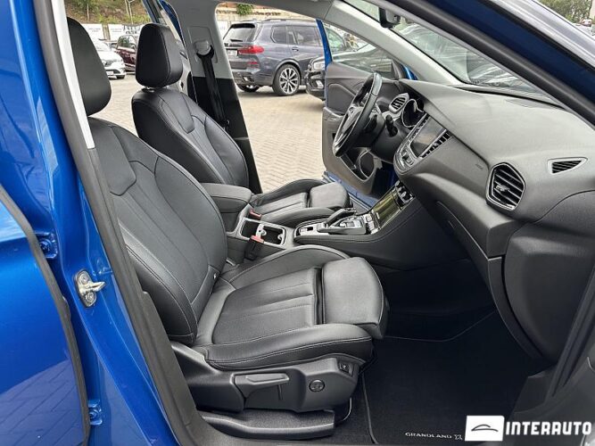 Opel Grandland X 47 opel Grandland X 2020