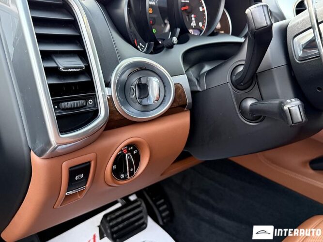 porsche Cayenne 2016