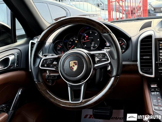 porsche Cayenne 2016