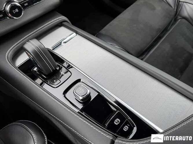 Volvo XC 90 52 volvo XC 90 2021