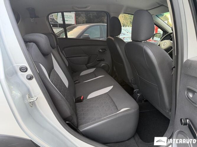 dacia Sandero 2013