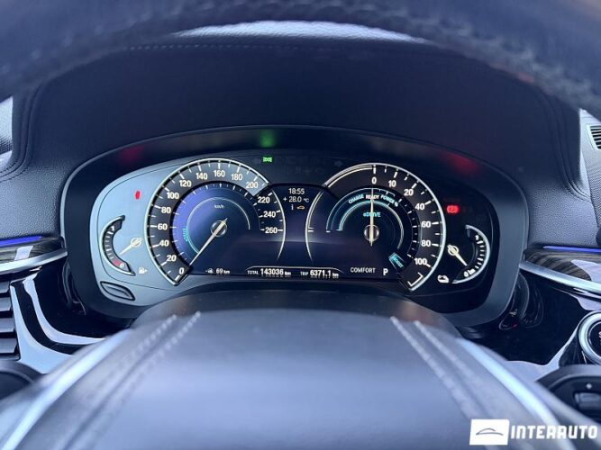 BMW 530e 38 bmw 530e 2019