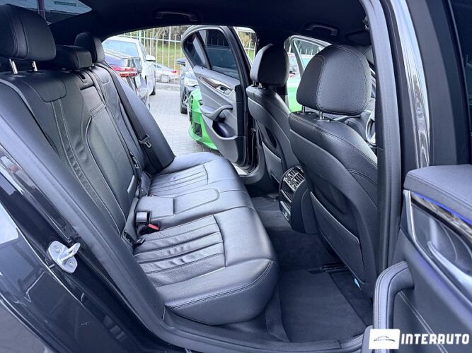 BMW 530e 35 bmw 530e 2019