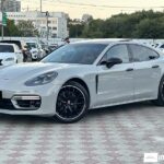 Porsche Panamera 4 2022