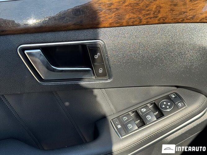 Mercedes E 220 35 mercedes E 220 2012