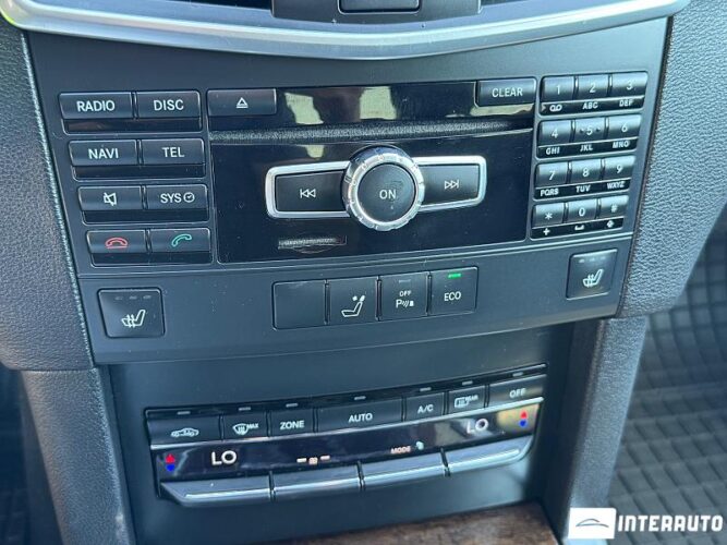 Mercedes E 220 42 mercedes E 220 2012