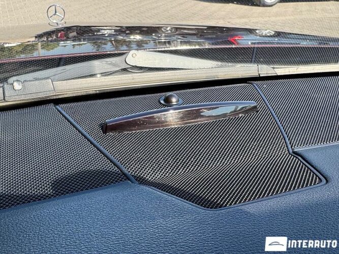 Mercedes E 220 41 mercedes E 220 2012