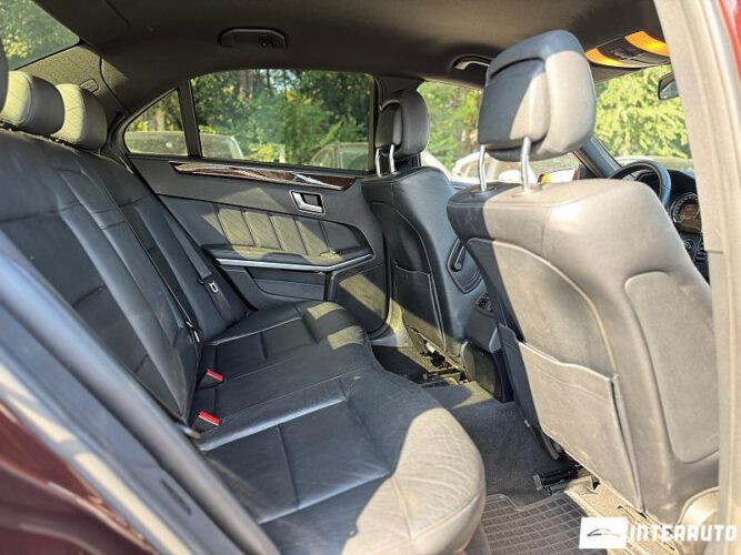 Mercedes E 220 47 mercedes E 220 2012