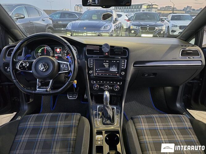 volkswagen Golf GTE 2014