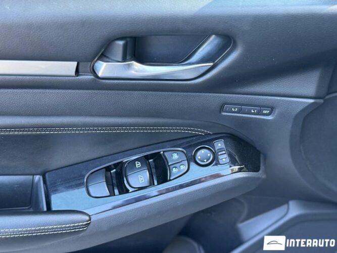 nissan Altima 2019
