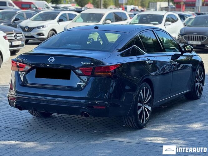 nissan Altima 2019