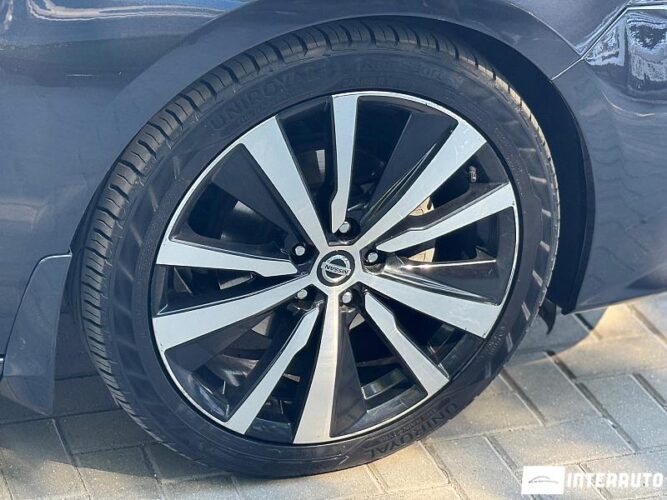 nissan Altima 2019