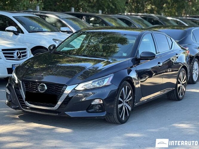 Nissan Altima 2019 doar la InterAuto