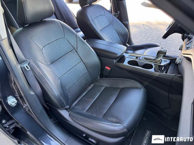 nissan Altima 2019